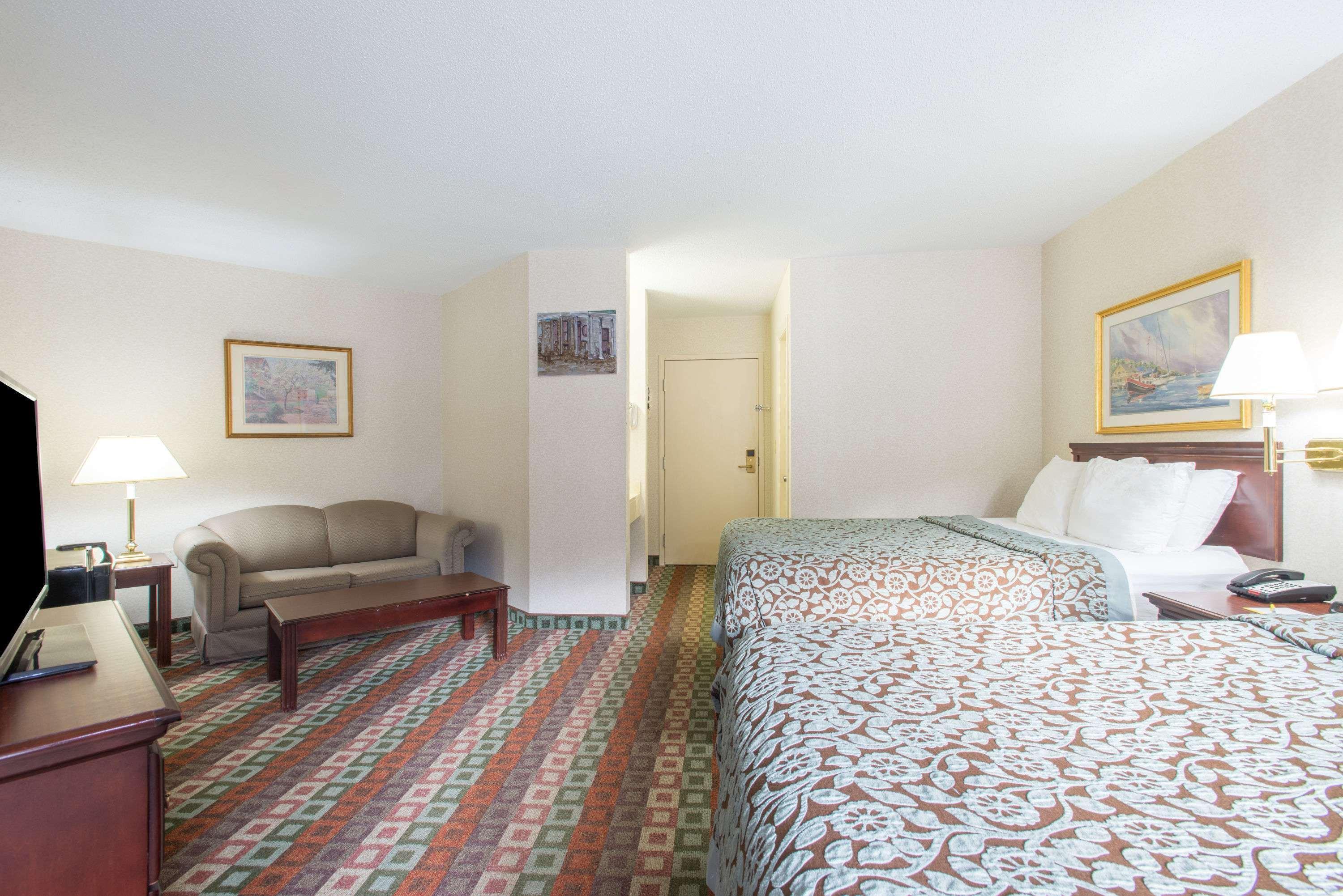 Spark By Hilton Mystic Groton Exterior foto