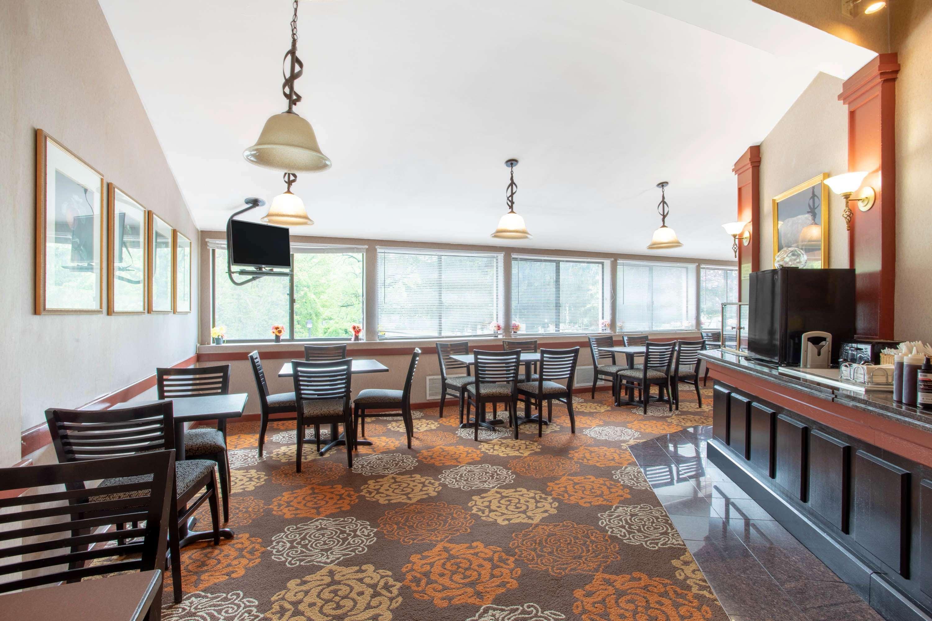 Spark By Hilton Mystic Groton Exterior foto