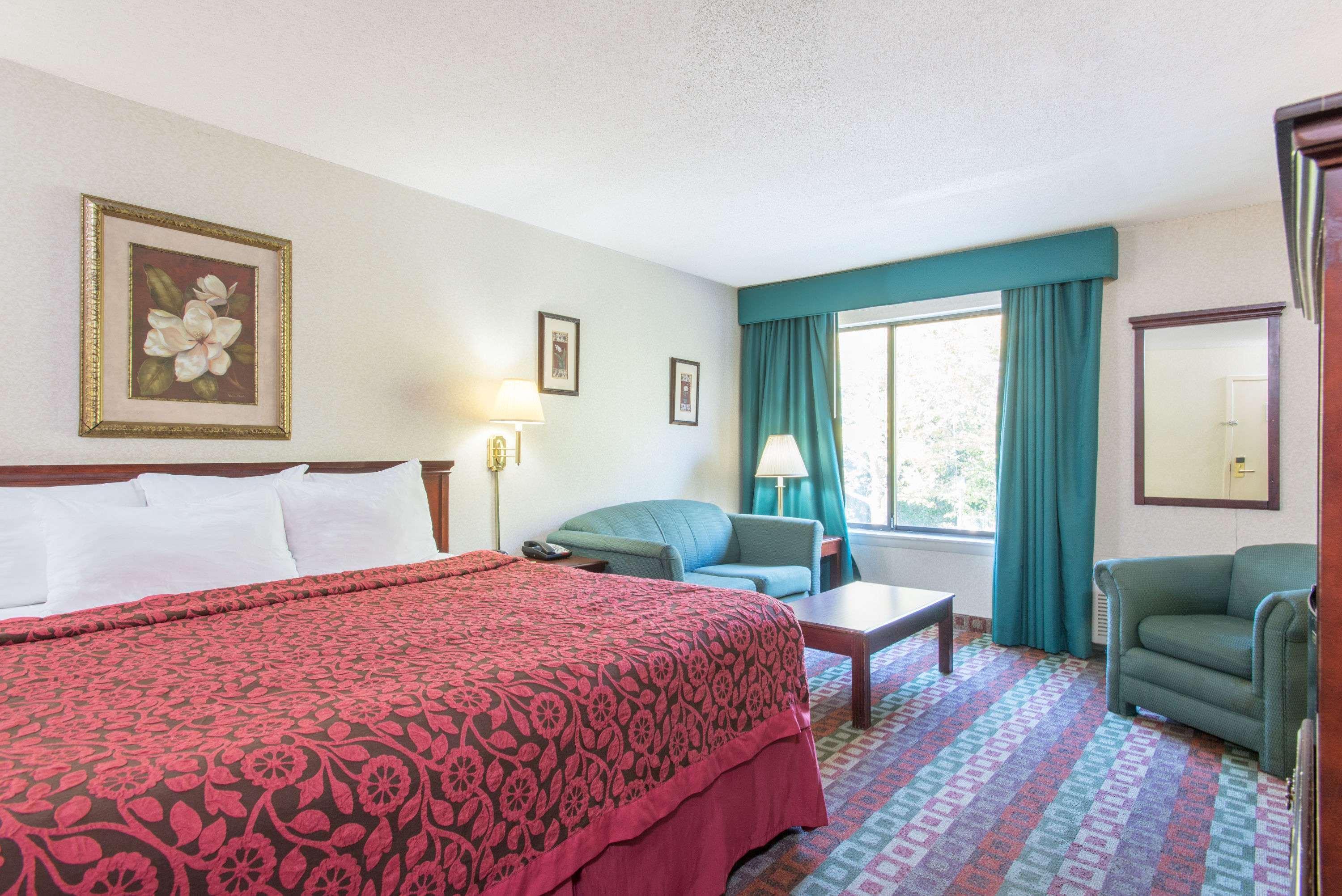 Spark By Hilton Mystic Groton Exterior foto
