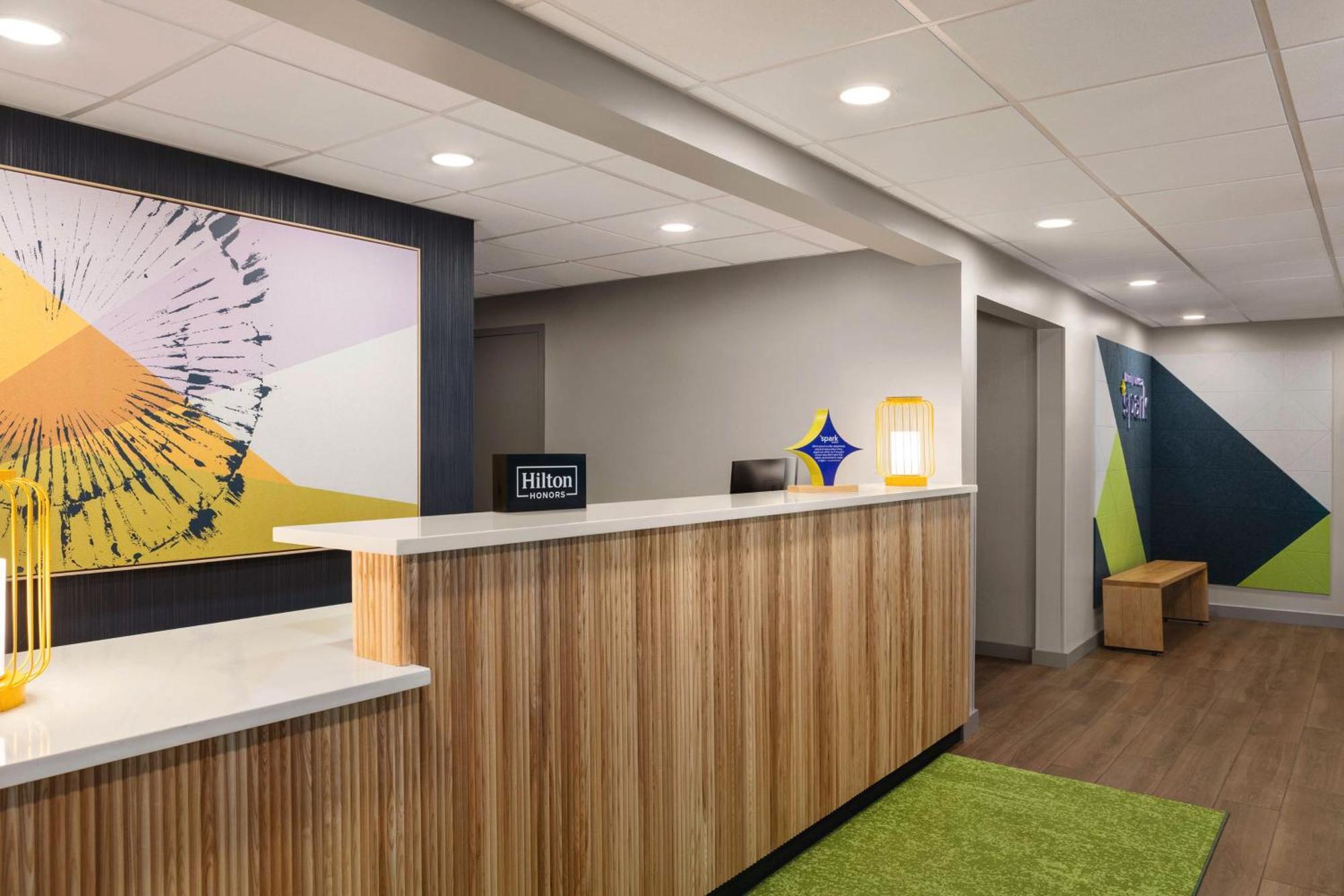 Spark By Hilton Mystic Groton Exterior foto
